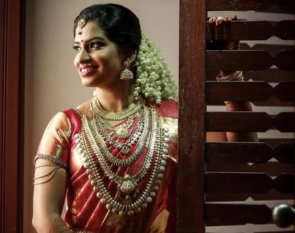 Aami Make over studio kottakkal